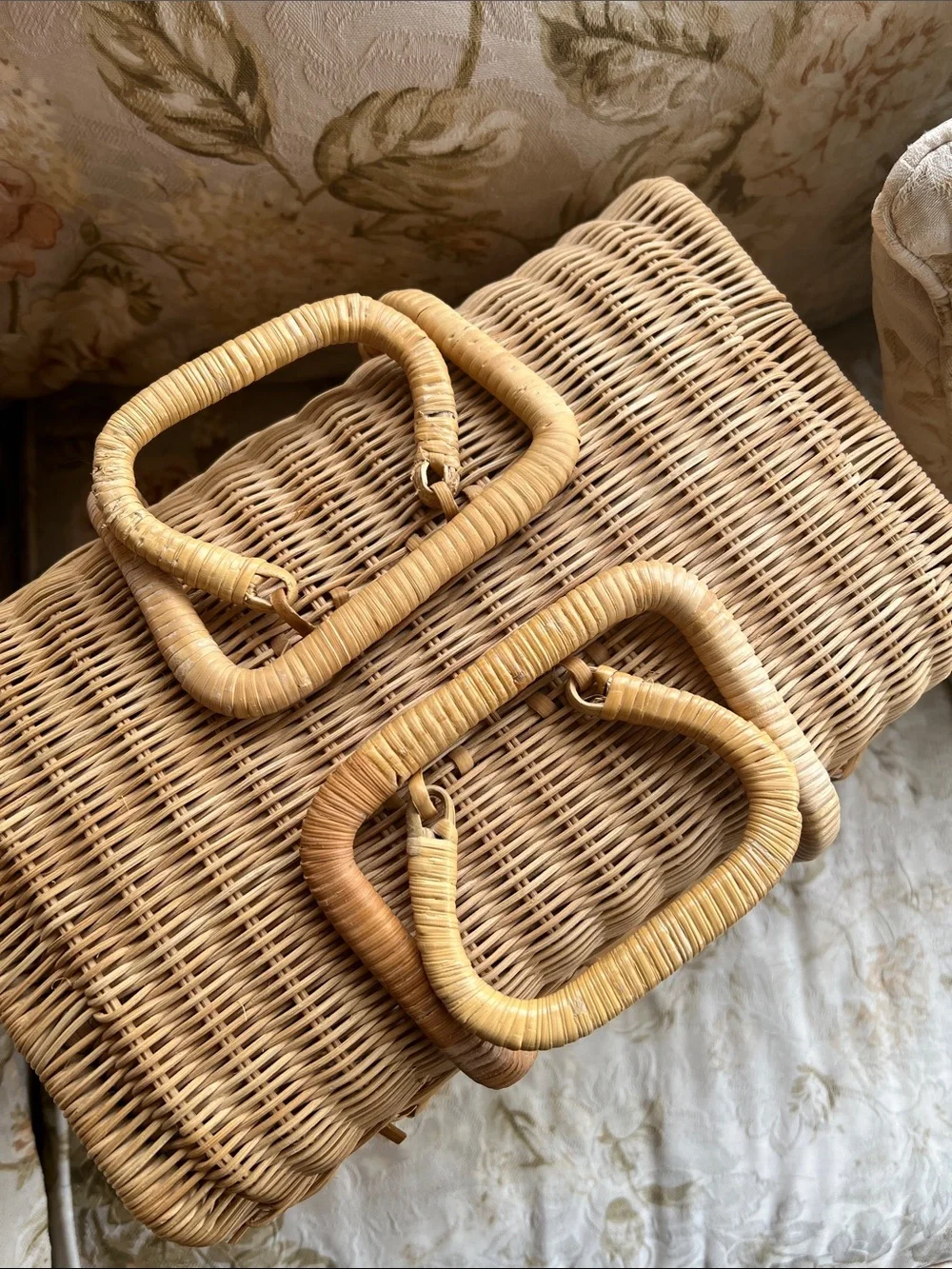 Picnic Basket - Picture 7 of 10